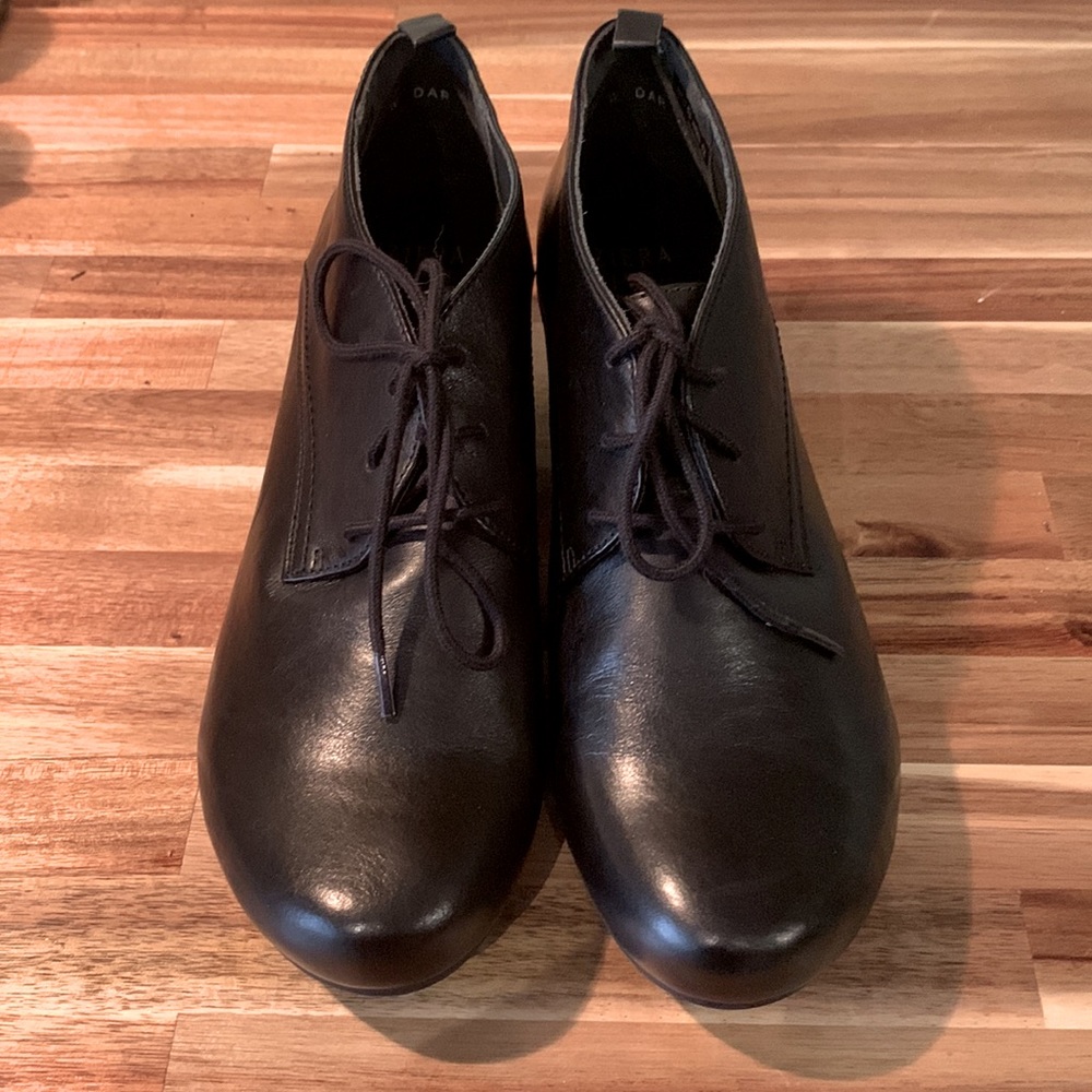 ZIERA Black Laced Ankle Booties size 9